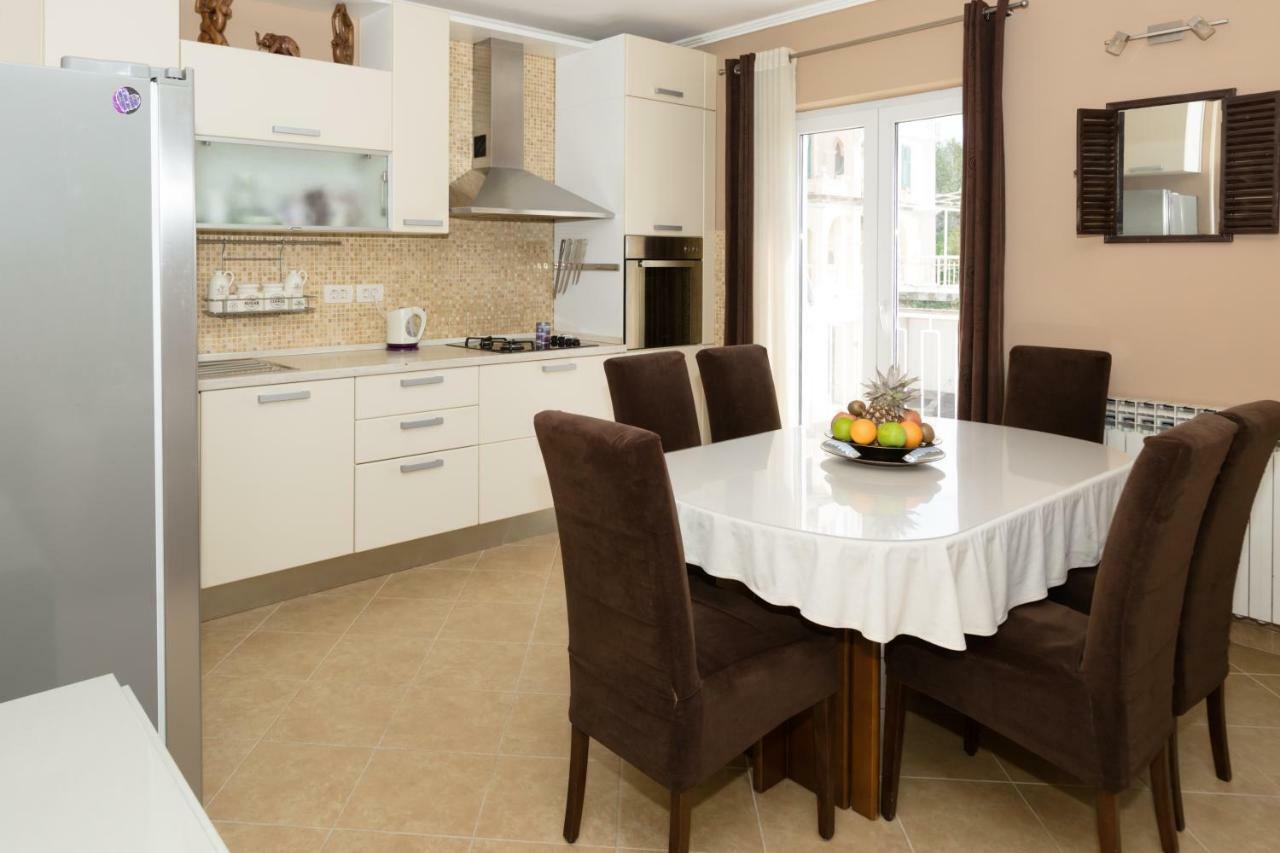 Spacious Apartment Near The Old Town Dubrovnik Bagian luar foto